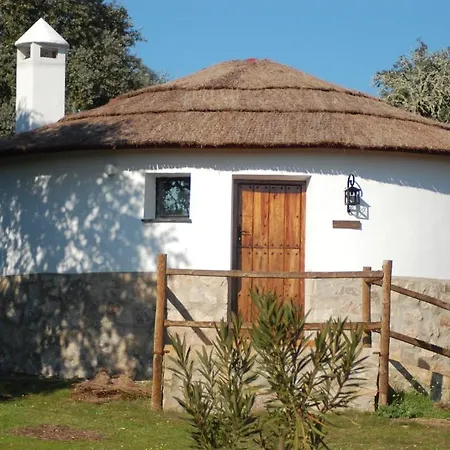 Aparthotel Chozos De La Dehesa 3*