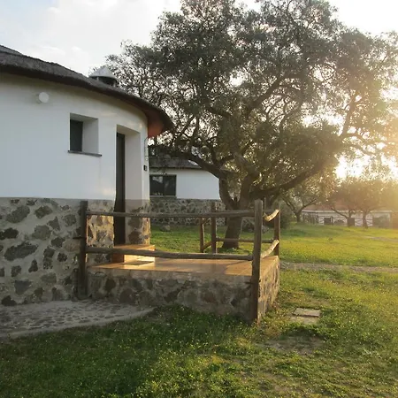 Chozos De La Dehesa 3*