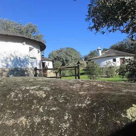 Chozos De La Dehesa Aparthotel