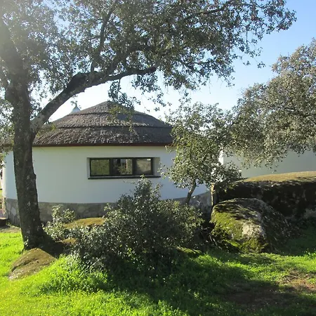 Chozos De La Dehesa La Roca de la Sierra