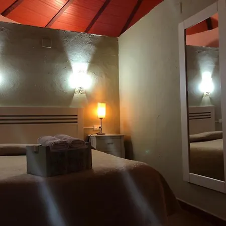 Aparthotel Chozos De La Dehesa La Roca de la Sierra